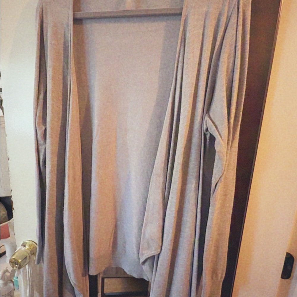 Elegant Women's Grey Cardigan